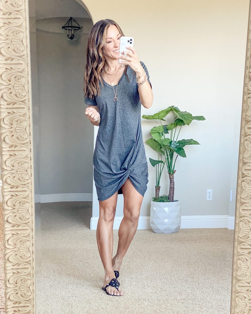 everyday casual style // t shirt dress //comfy style // afforadable fashion